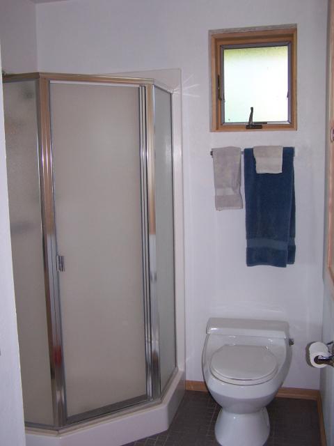 Multipurpose room bathroom